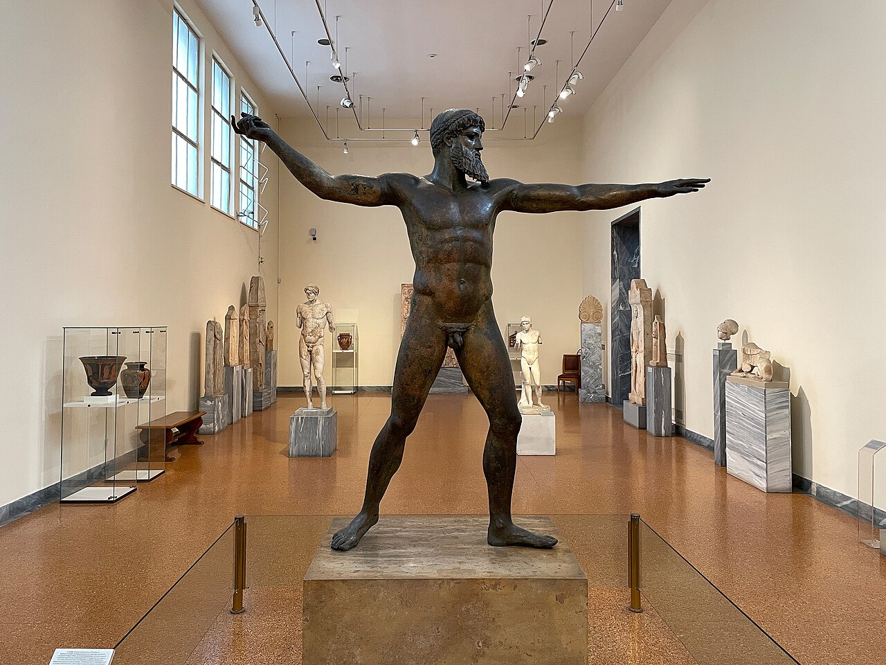 Artemision Zeus bronz heykeli, MÖ 460 civarı, Ulusal Arkeoloji Müzesi, Atina